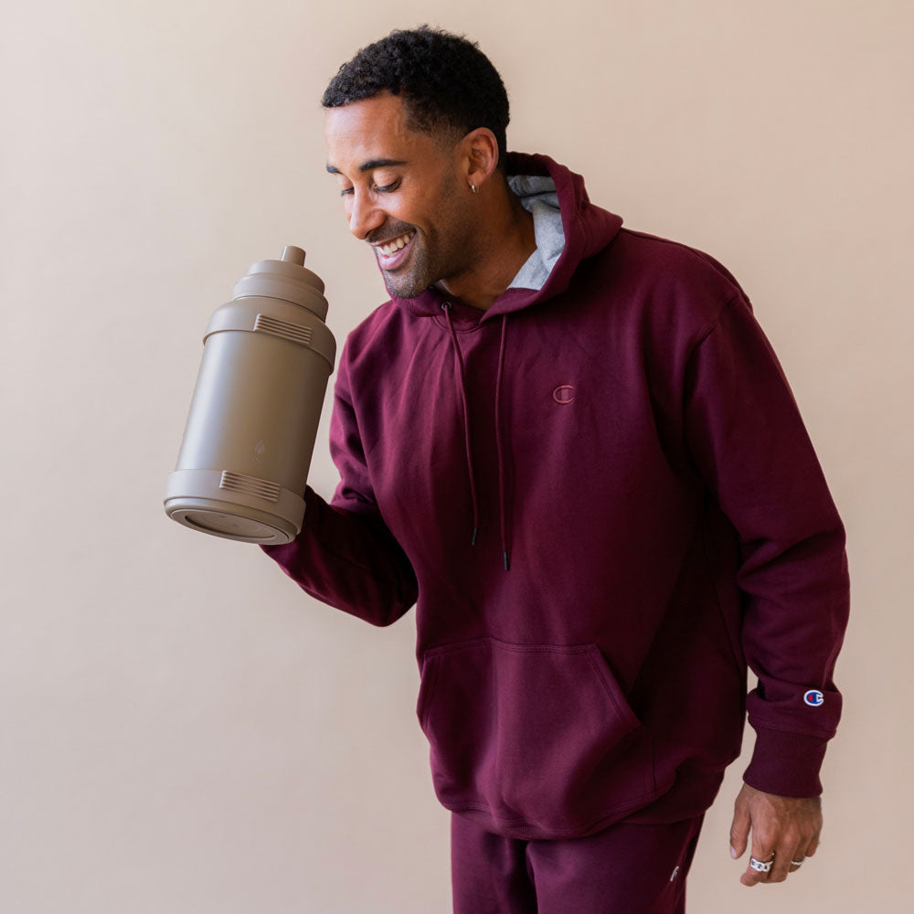 78-oz-titan-bottle-pastel-collection-u0 32_Manna_Website_Lifestyles_Titan_Darker_2.jpg