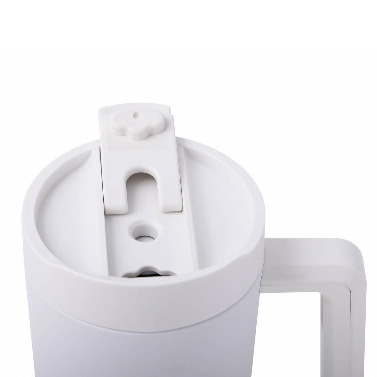 40-oz-top-tumbler-q6 CoreHome_MannaHydration_Whites_Raw-51.jpg