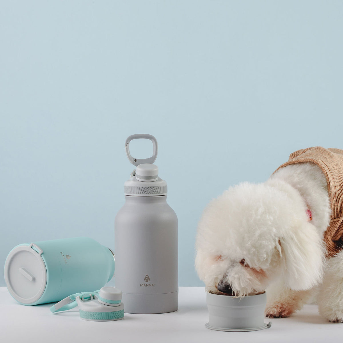 46-oz-rover-bottle-t1 WEB_156A7390_2b12558f-2e11-4712-881b-a120febc680c.jpg